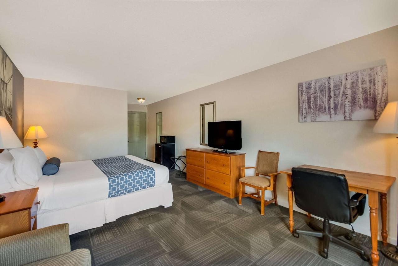 Surestay Plus Hotel By Best Western Berkeley Springs Exterior photo