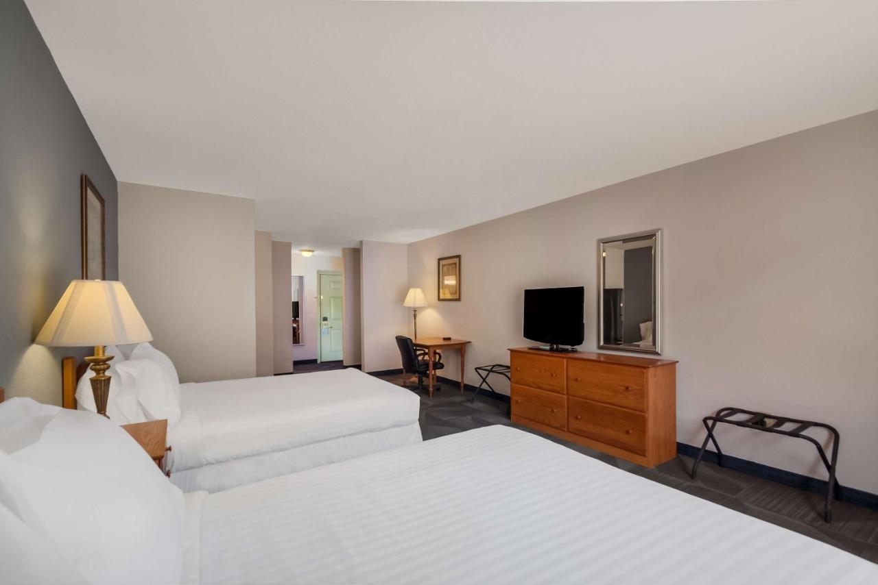 Surestay Plus Hotel By Best Western Berkeley Springs Exterior photo