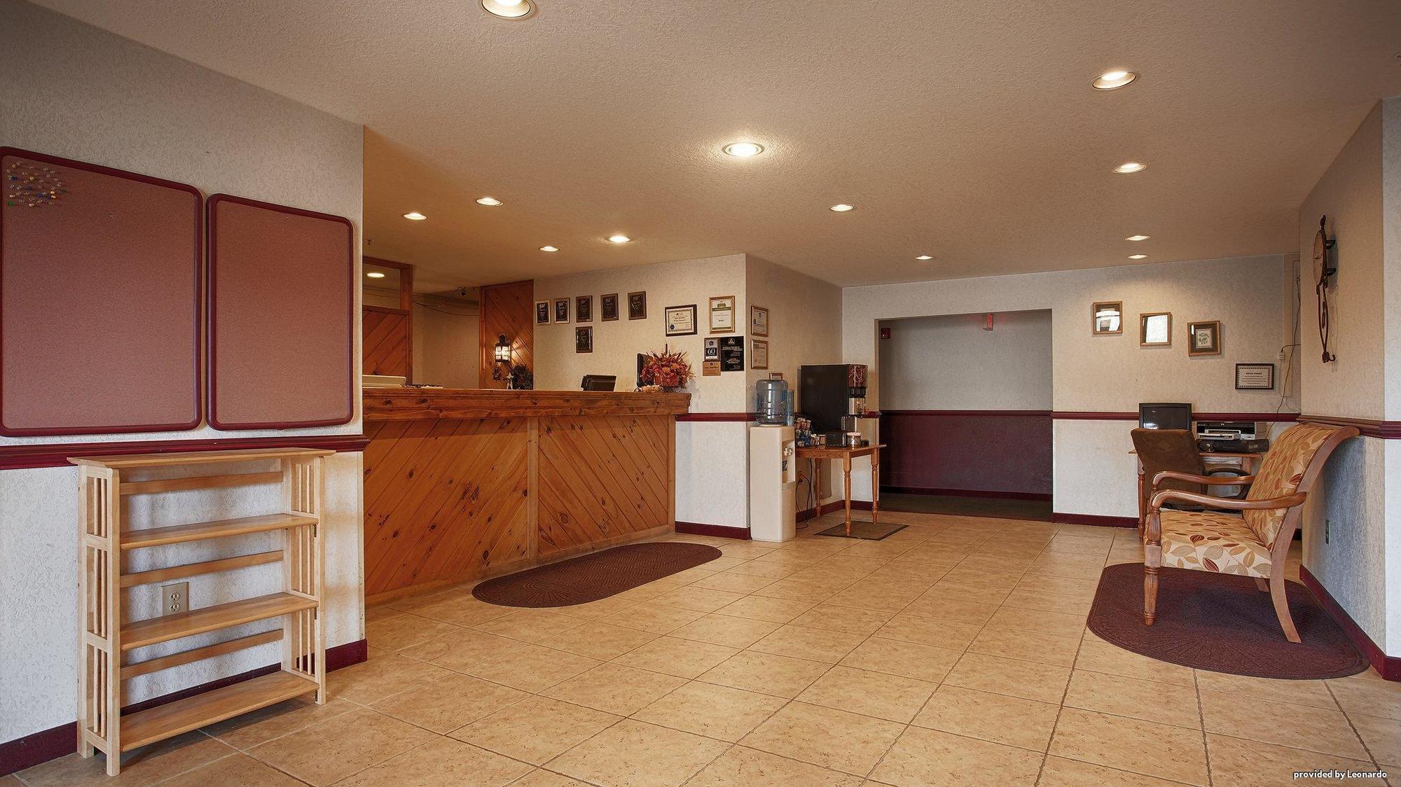 Surestay Plus Hotel By Best Western Berkeley Springs Exterior photo