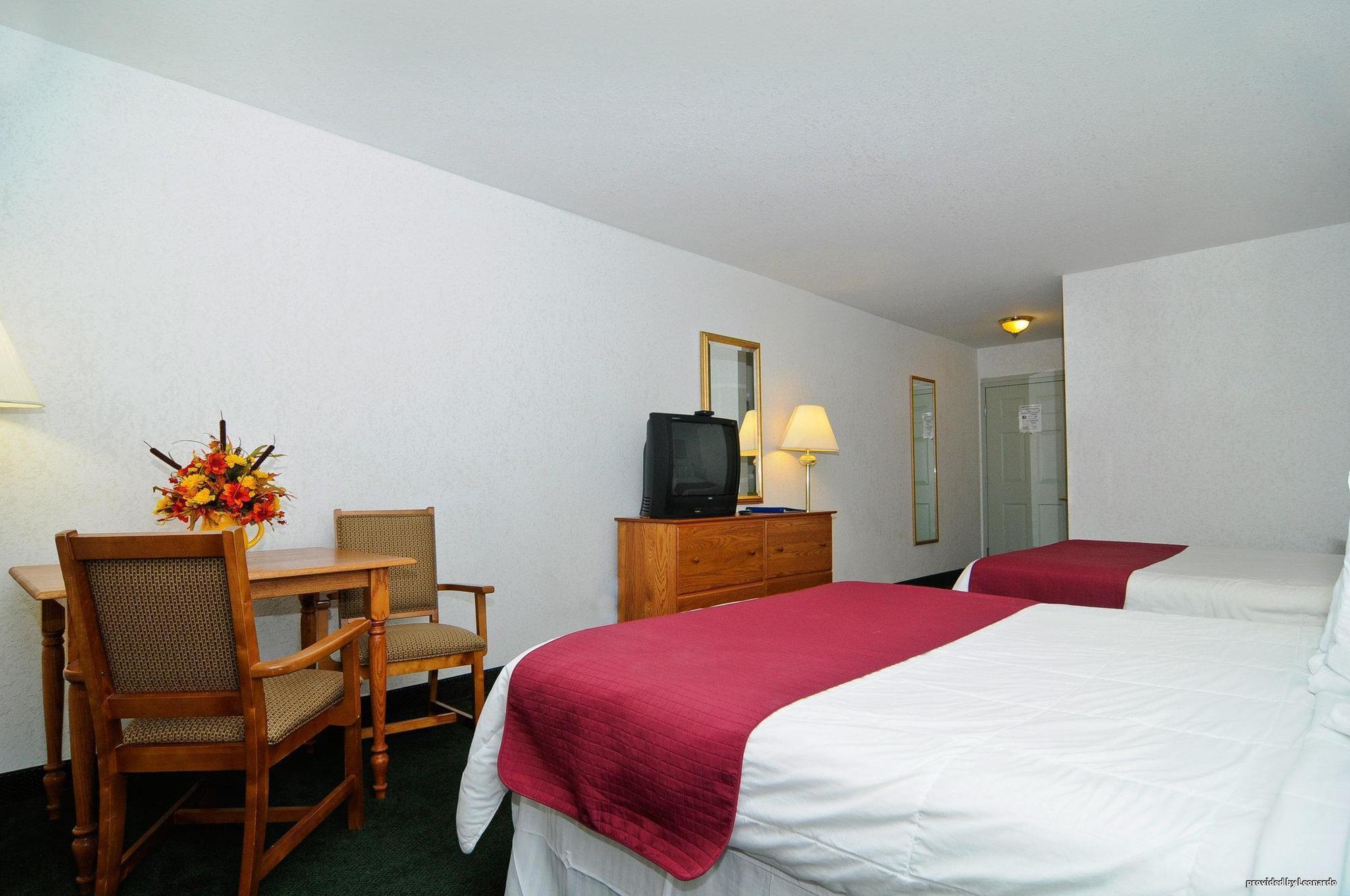 Surestay Plus Hotel By Best Western Berkeley Springs Exterior photo