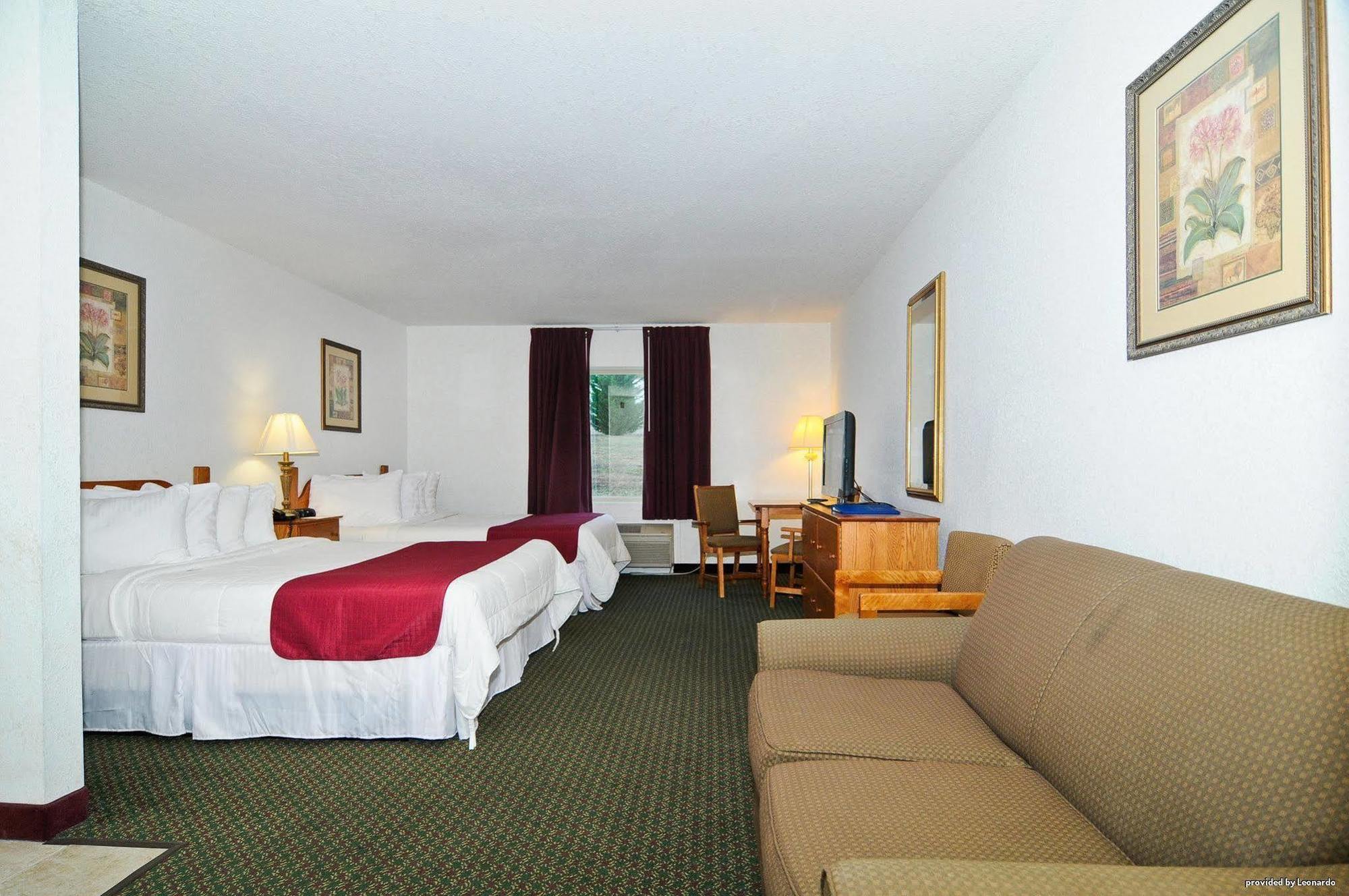 Surestay Plus Hotel By Best Western Berkeley Springs Room photo