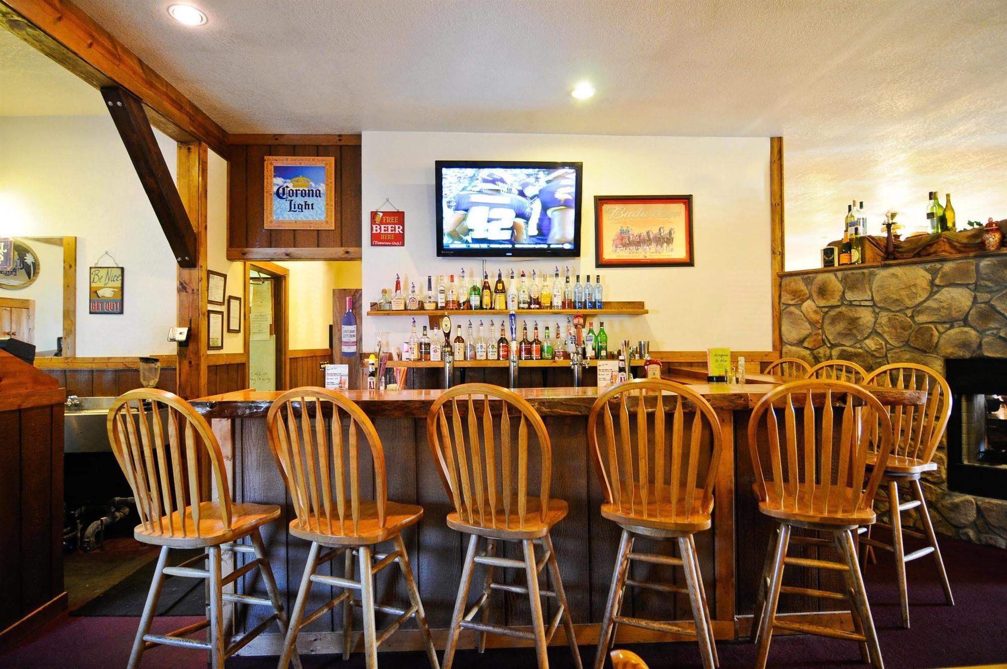 Surestay Plus Hotel By Best Western Berkeley Springs Restaurant photo